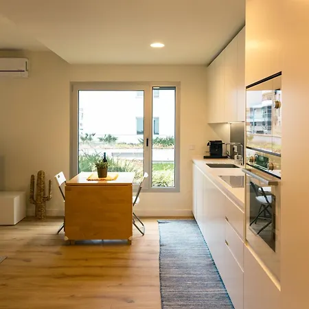 Luxury Refuge - Seixal Bay Apartment *